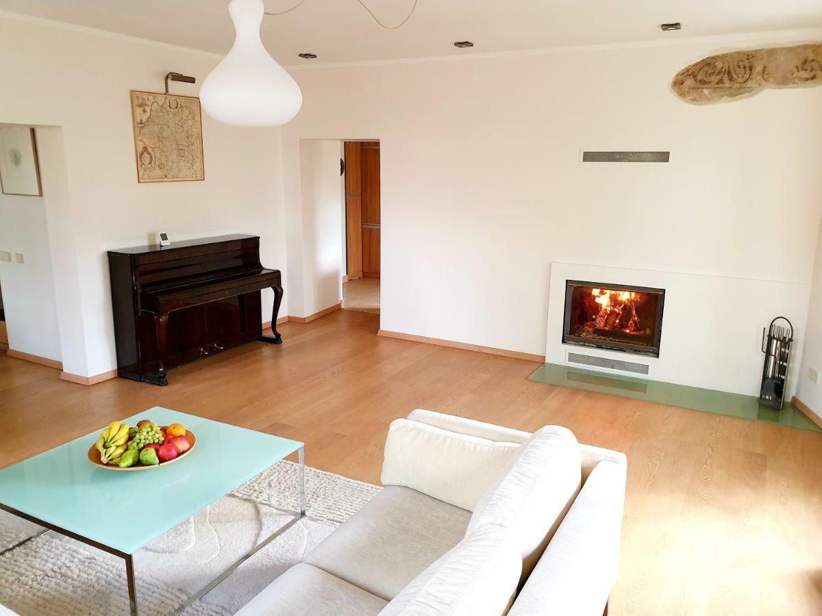 Exceptional Uzupis Bridge 3 Bedroom Apartment 维尔纽斯 外观 照片