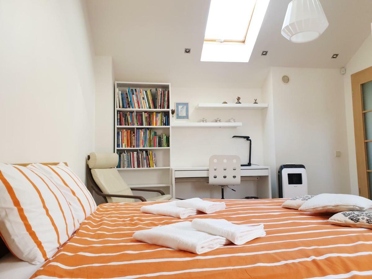 Exceptional Uzupis Bridge 3 Bedroom Apartment 维尔纽斯 外观 照片